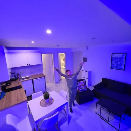 D4 No-5 アパート Paralía