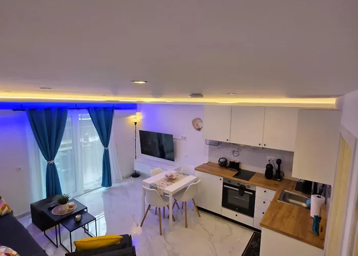 D4 No-5 アパート